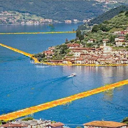 Villa Mirella: Casa Vista Lago Con Piscina Riva di Solto Εξωτερικό φωτογραφία